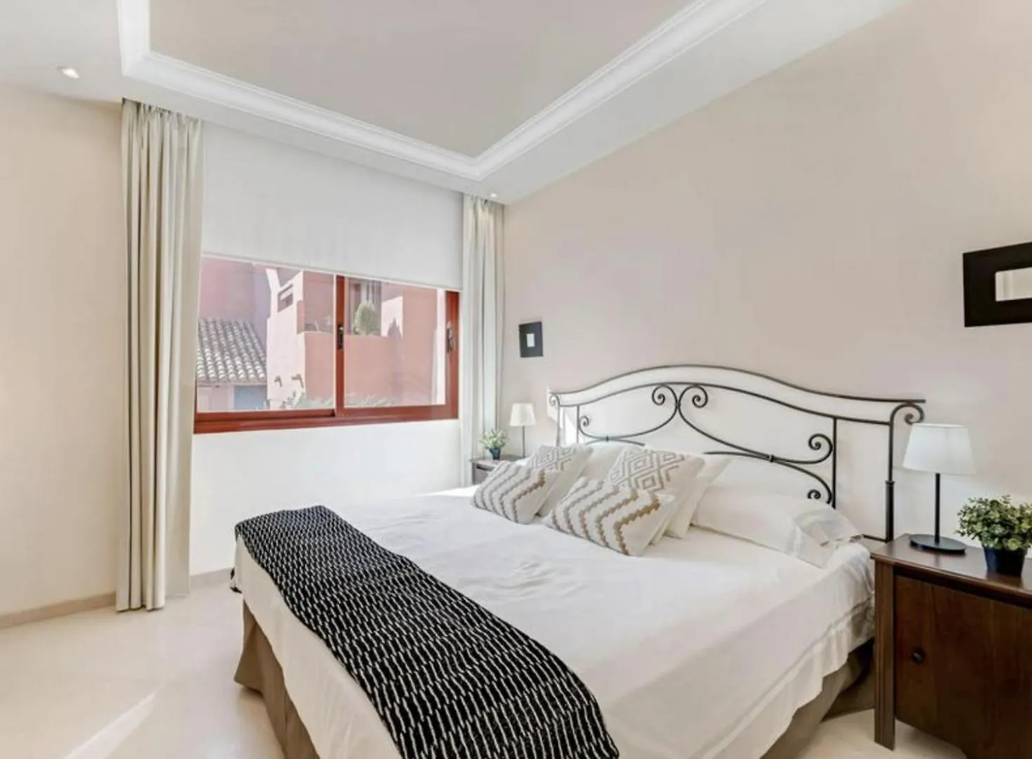 Lovely Elviria Apartment 200M From The Beach Marbella