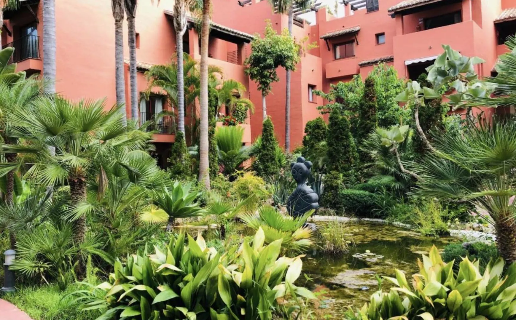 Lovely Elviria Apartment 200M From The Beach Marbella Spain