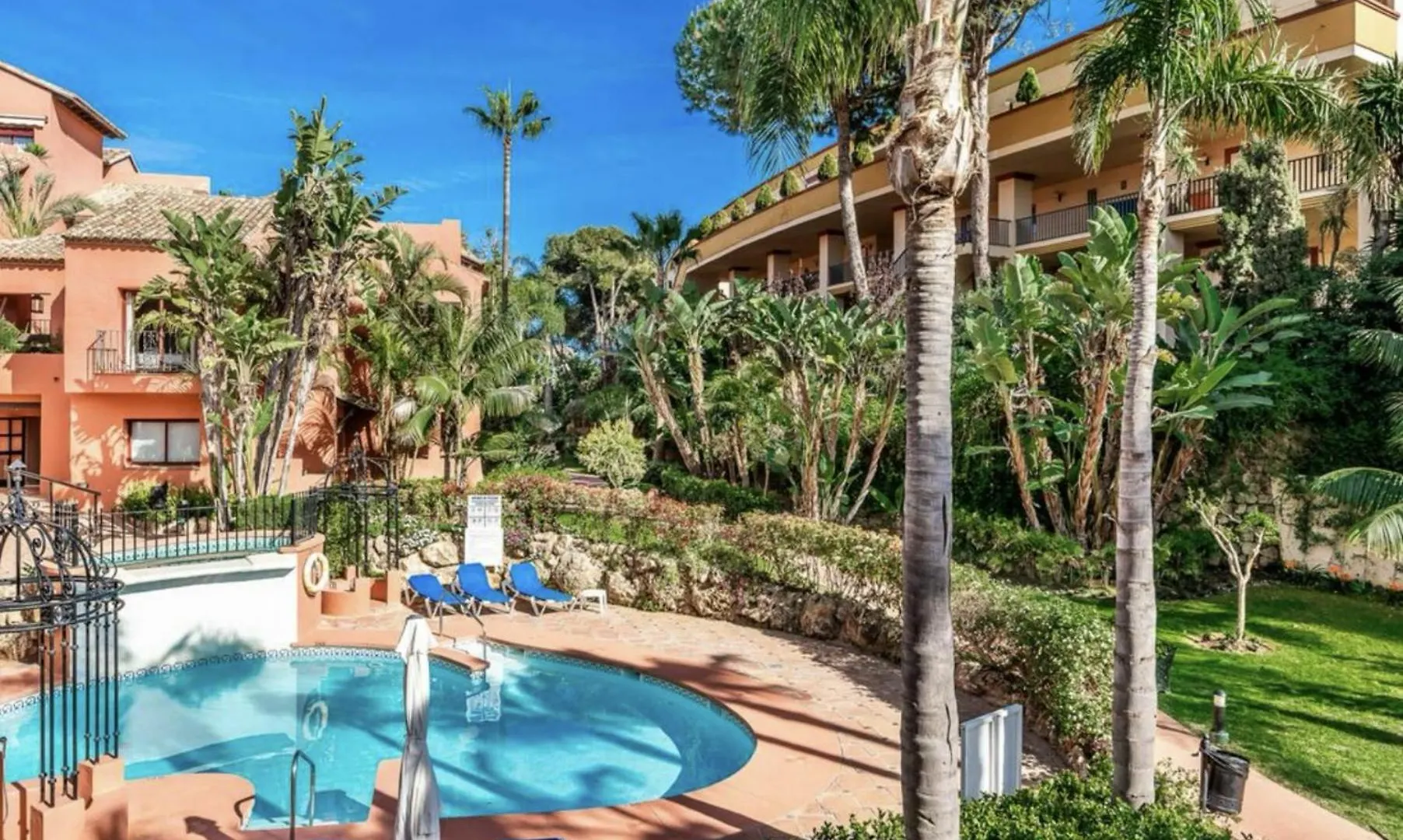Lovely Elviria Apartment 200M From The Beach contacts