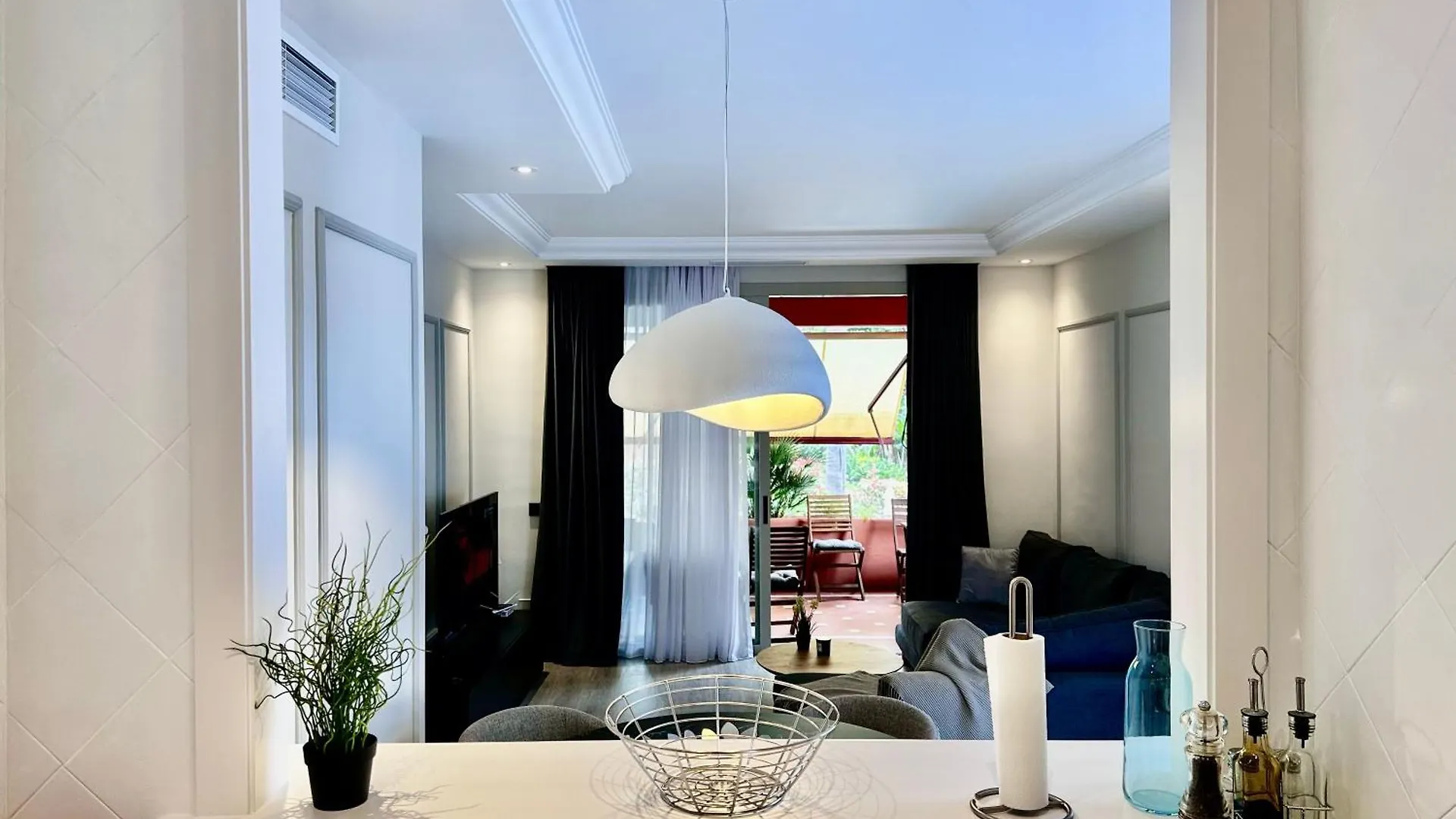 Lovely Elviria Apartment 200M From The Beach Marbella